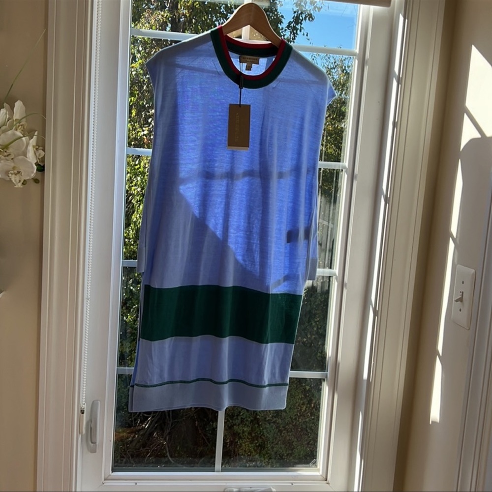 Burberry Vest - Picture 2 of 4